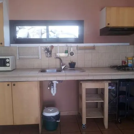 Sleeps 4 Wifi Nyaraló